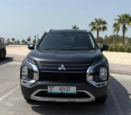 MITSUBISHI OUTLANDER 2025