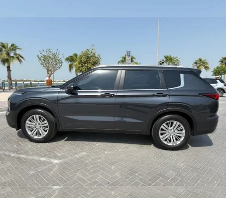 MITSUBISHI OUTLANDER 2025
