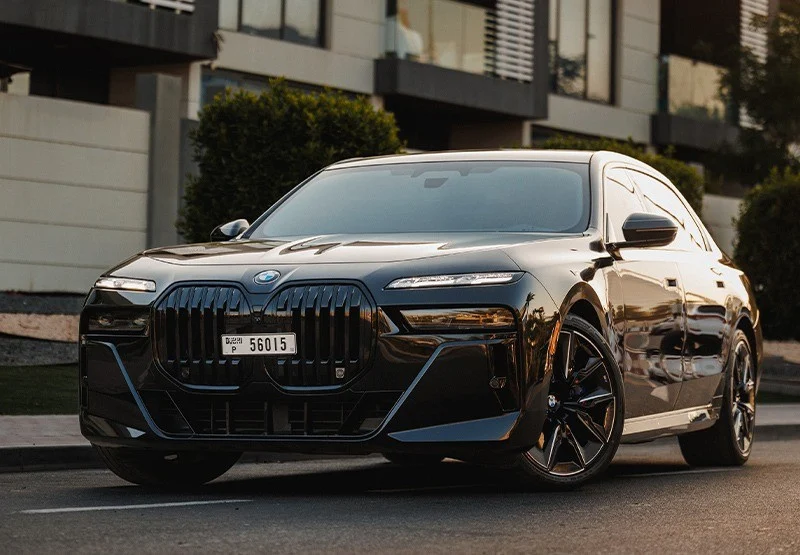بي أم دبليو 7 SERIES 2024