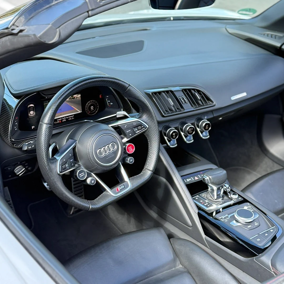 اودي R8 2024