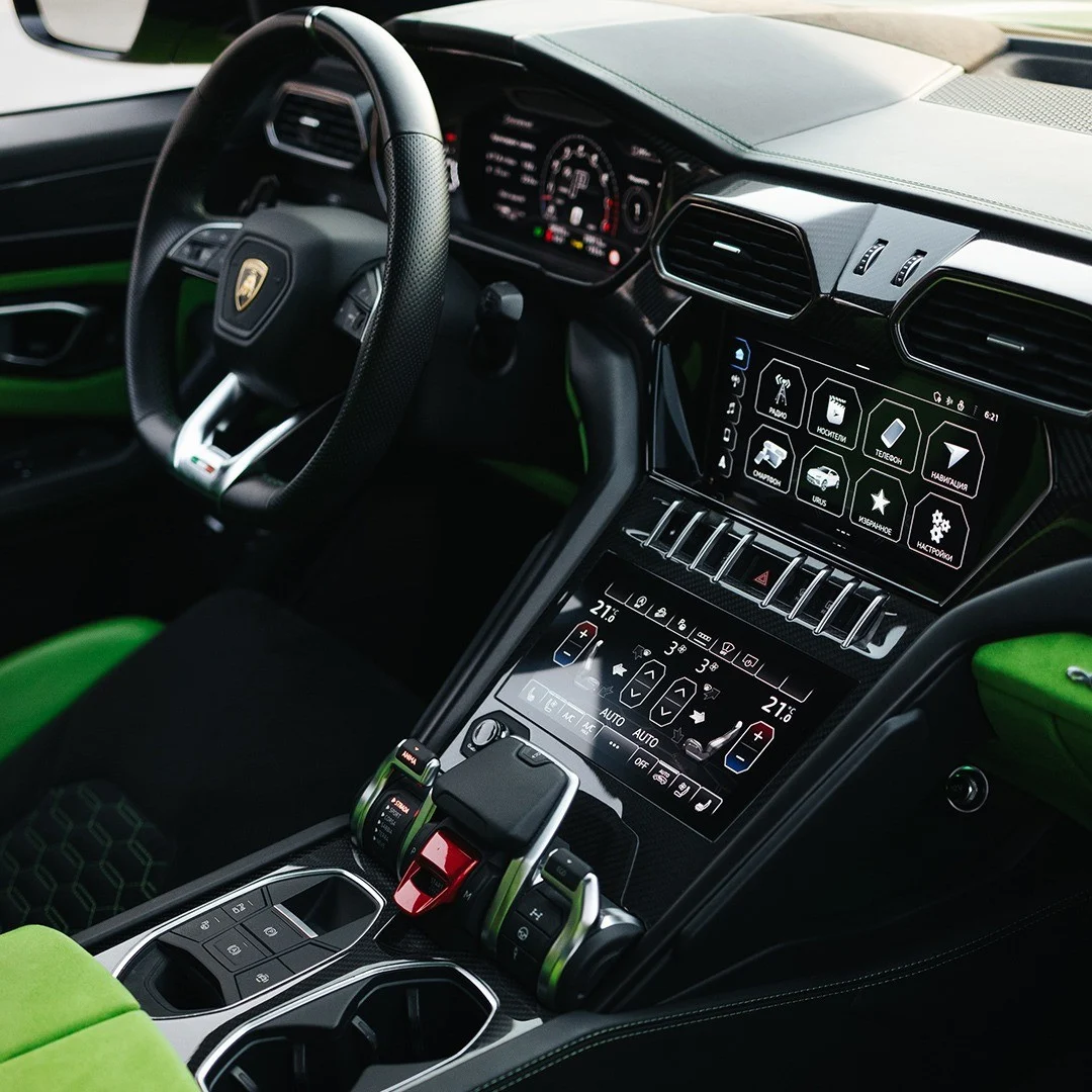LAMBORGHINI URUS 2022