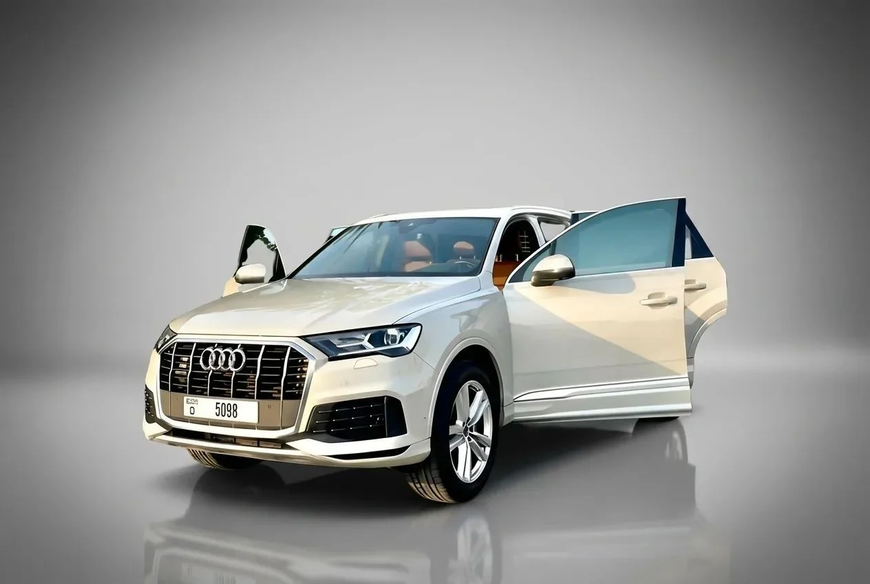 AUDI Q7 2023