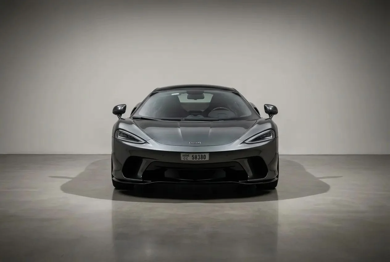 مكلارين GT 2025