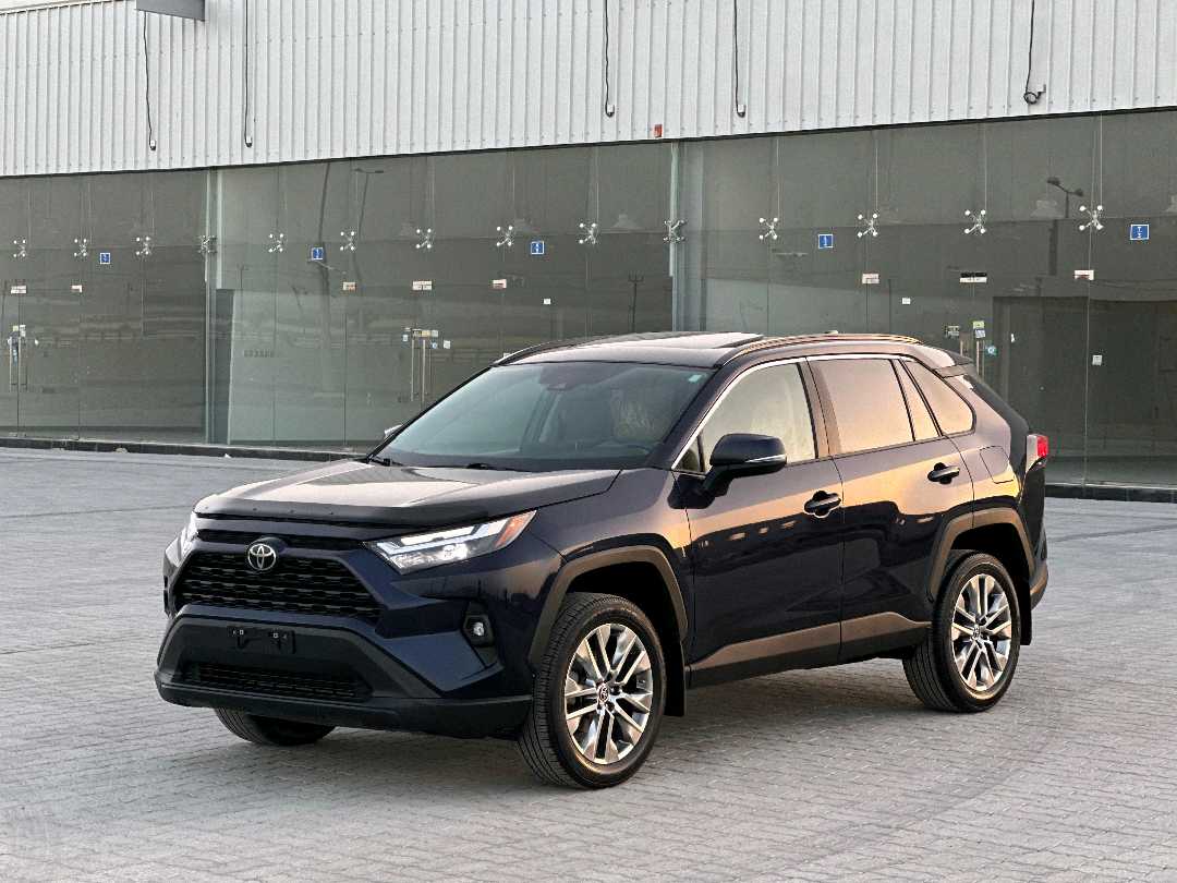 Car Image 2023 TOYOTA RAV4 XLE