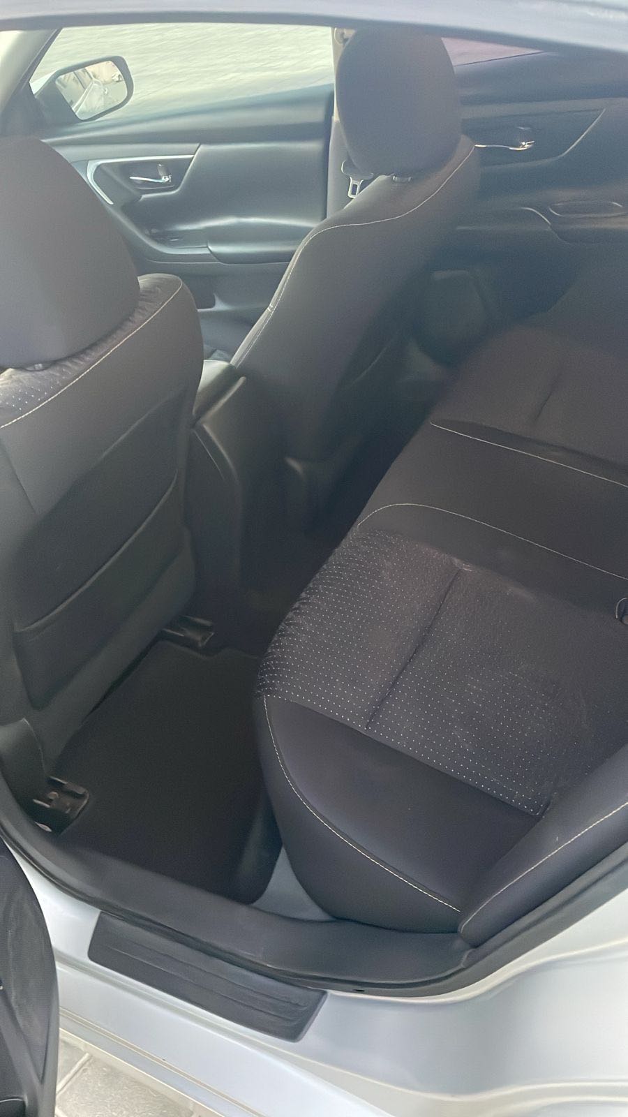 Car Image 2016 NISSAN ALTIMA S