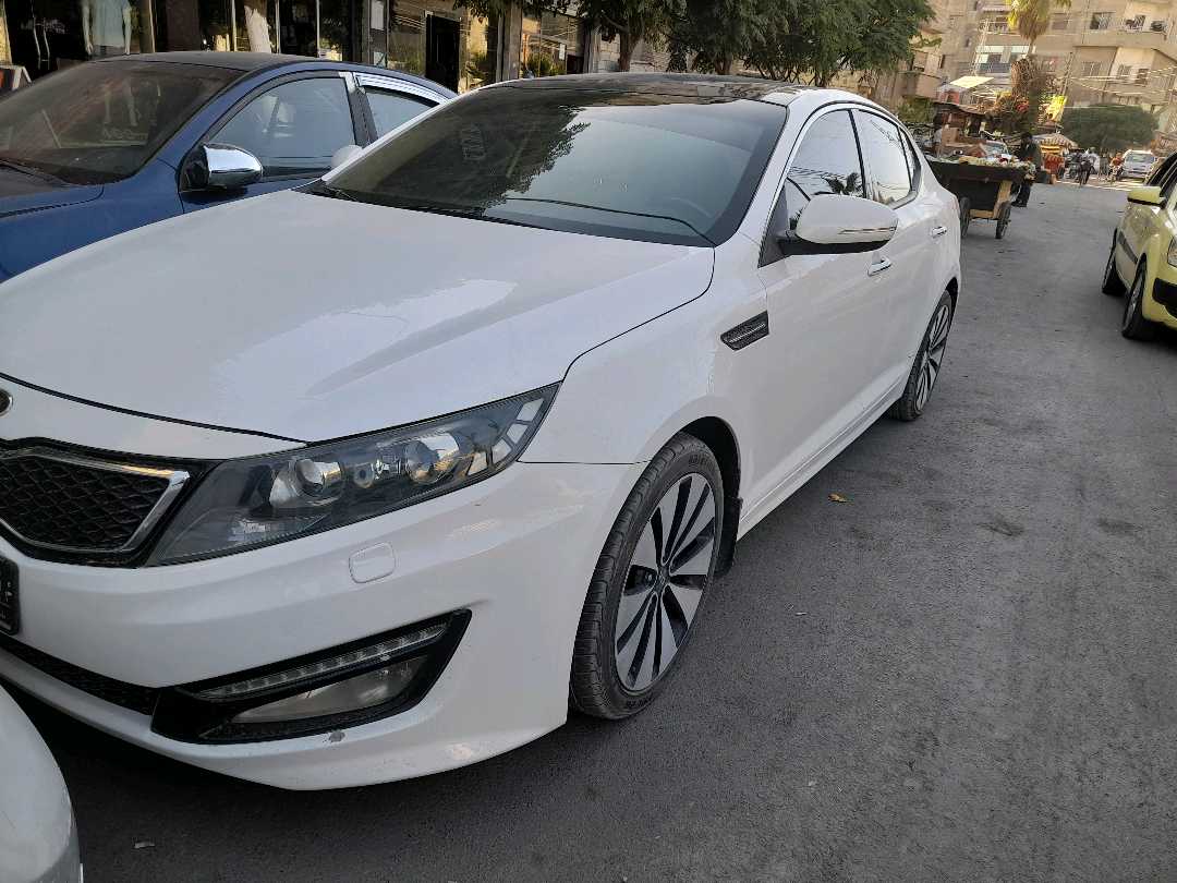 Car Image 2013 Kia OPTIMA 