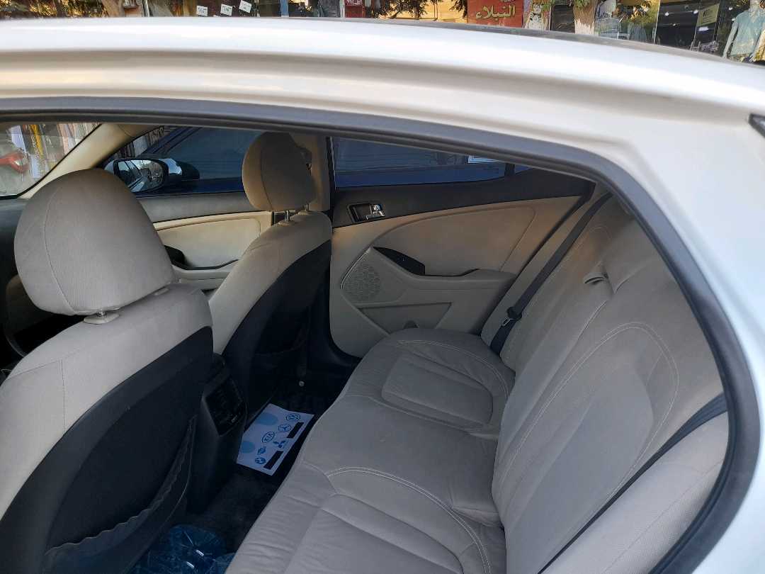 Car Image 2013 Kia OPTIMA 