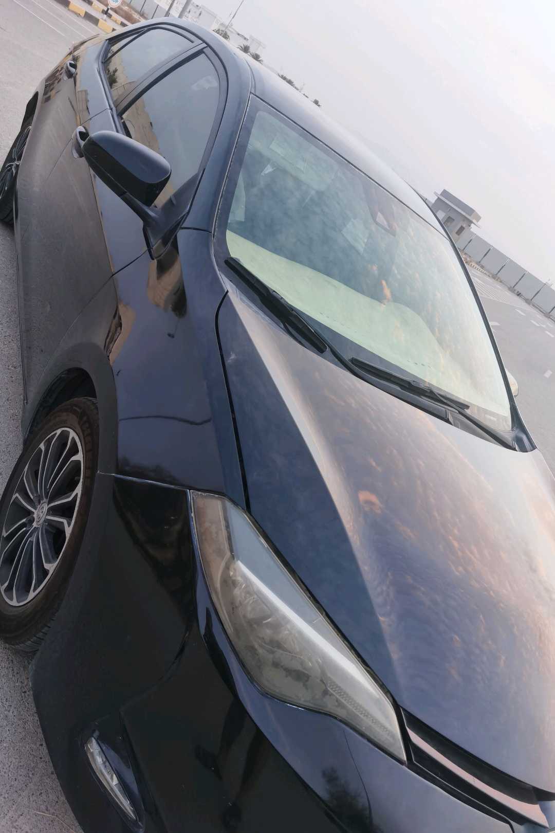 Car Image 2017 TOYOTA COROLLA LE