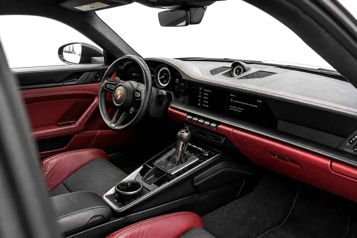 PORSCHE 911 2023