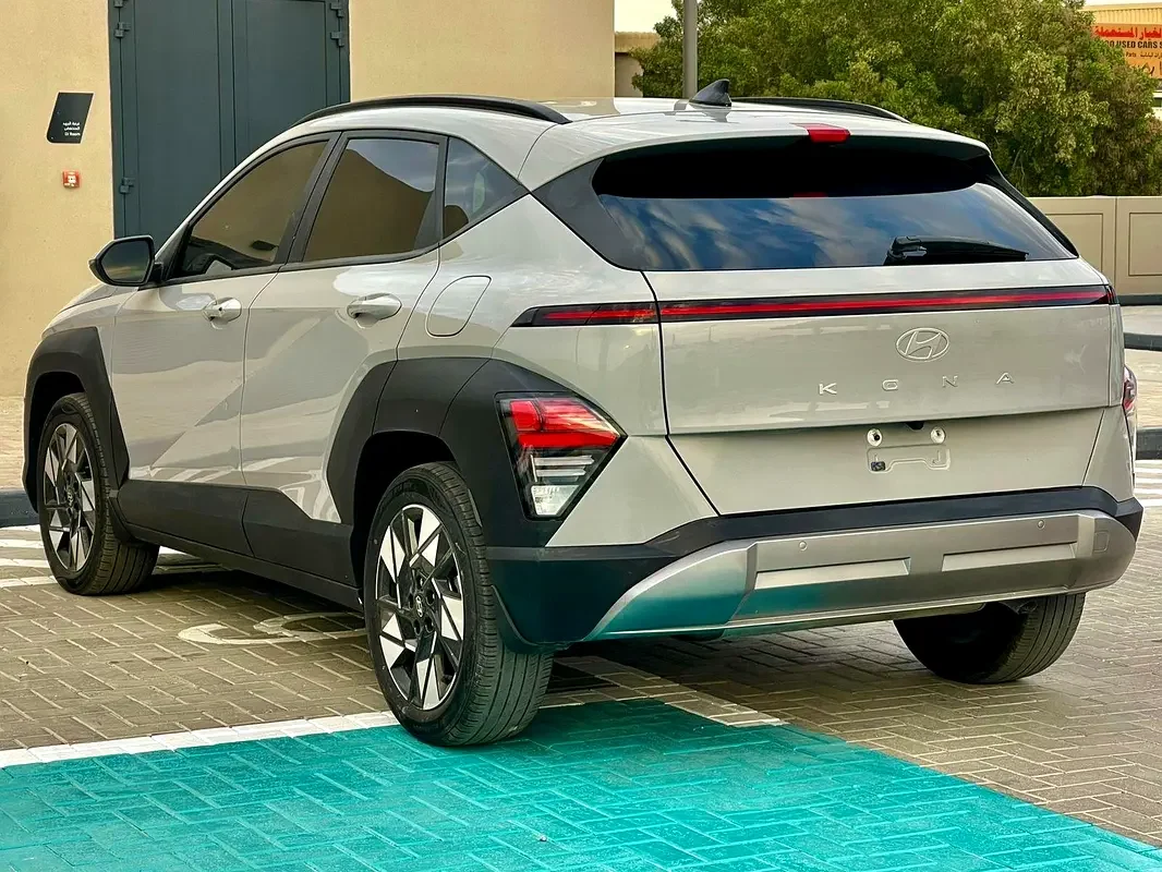 HYUNDAI KONA 2024