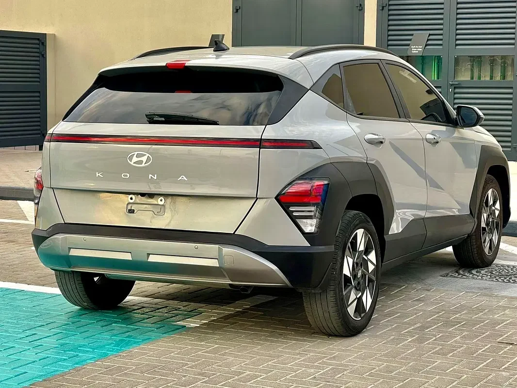 HYUNDAI KONA 2024