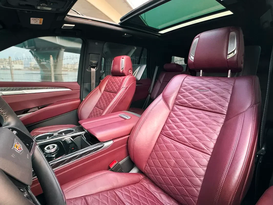 CADILLAC ESCALADE 2026