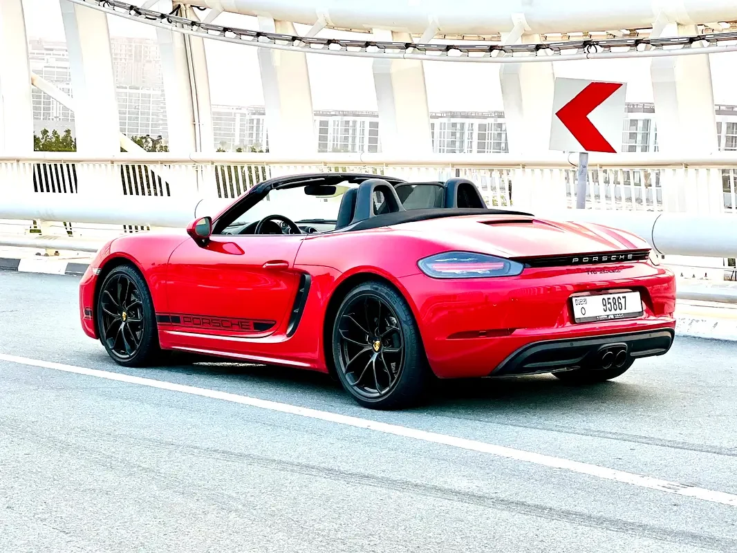 PORSCHE 718 / BOXSTER 2024