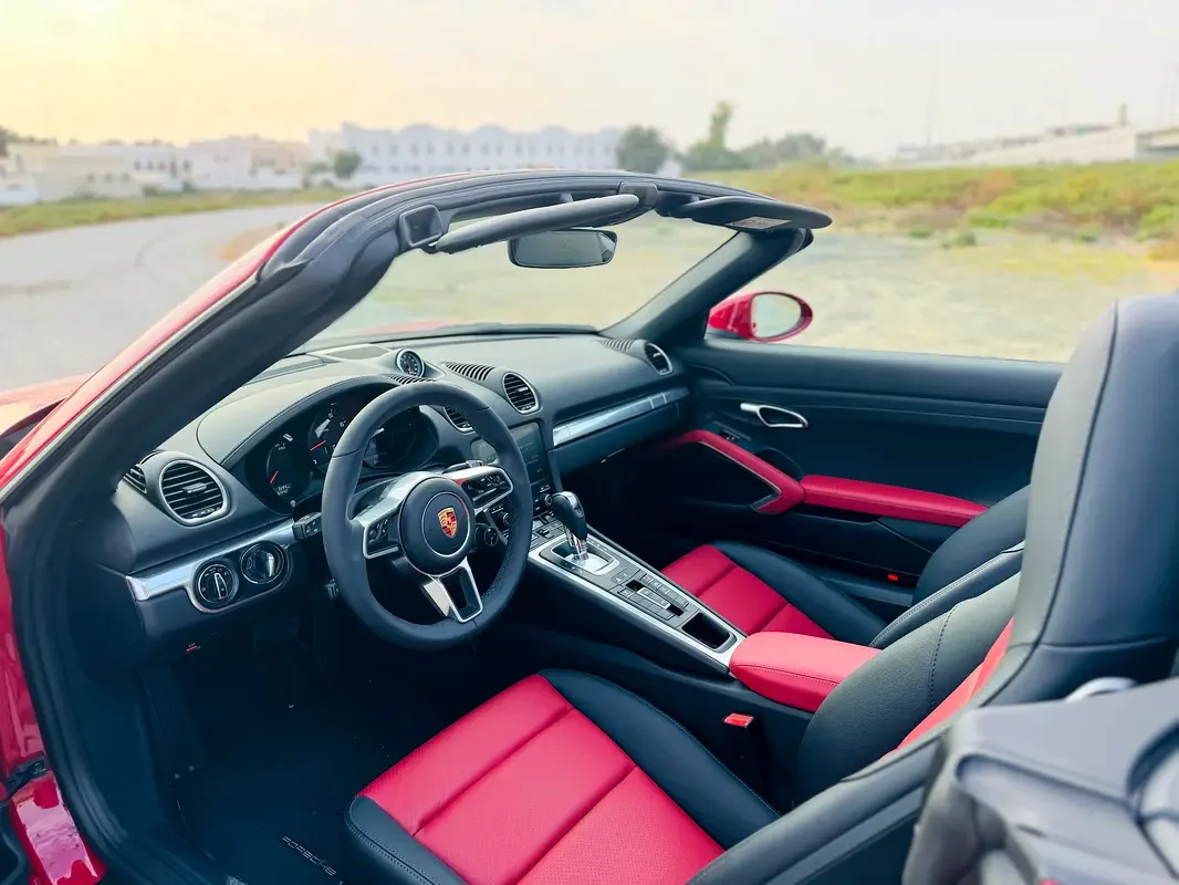 PORSCHE 718 / BOXSTER 2024