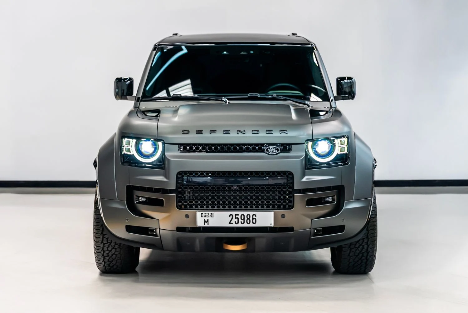 LAND ROVER DEFENDER 2025
