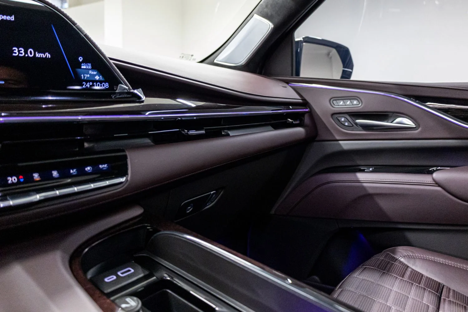 CADILLAC ESCALADE 2023