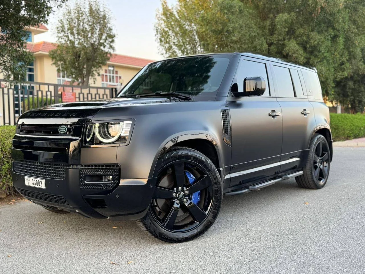 LAND ROVER DEFENDER 2025