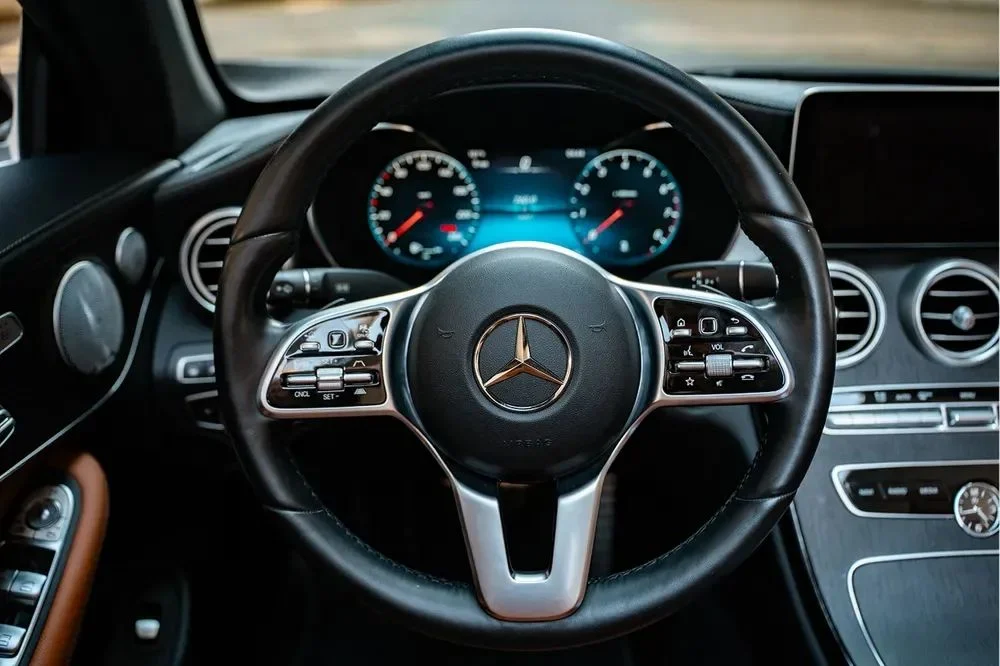 MERCEDES C Class 2023