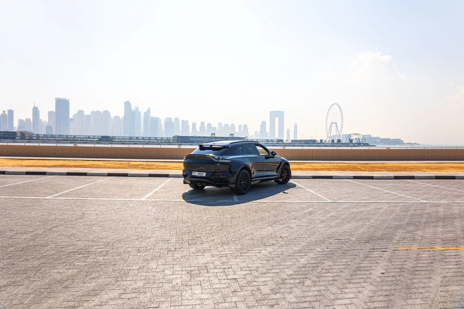 ASTON MARTIN DBX 2023