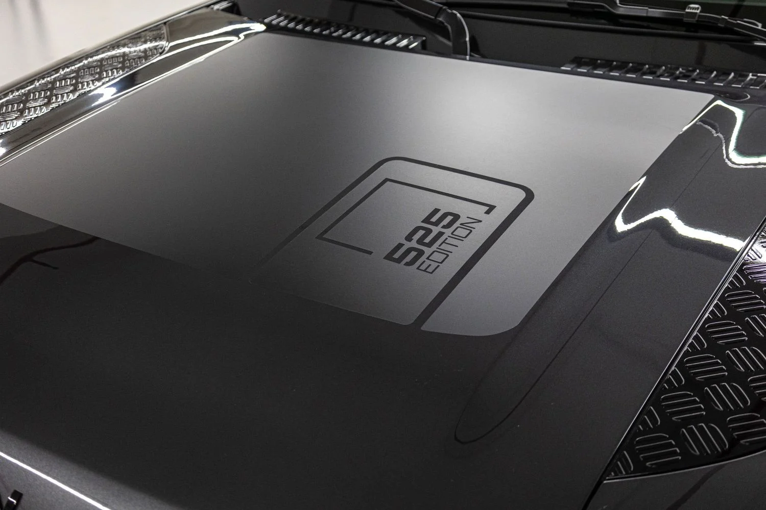 LAND ROVER DEFENDER 2025