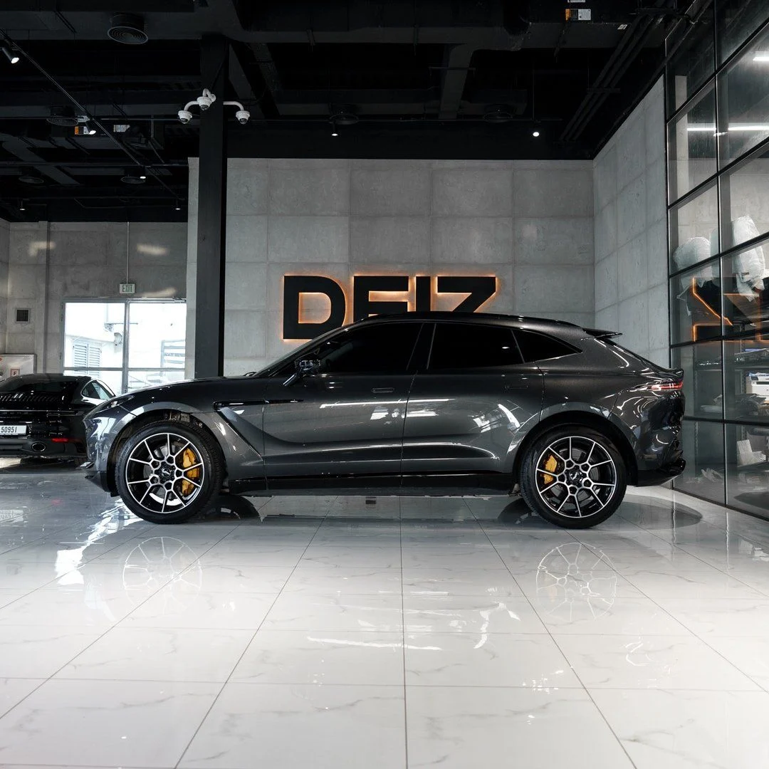 ASTON MARTIN DBX 2022