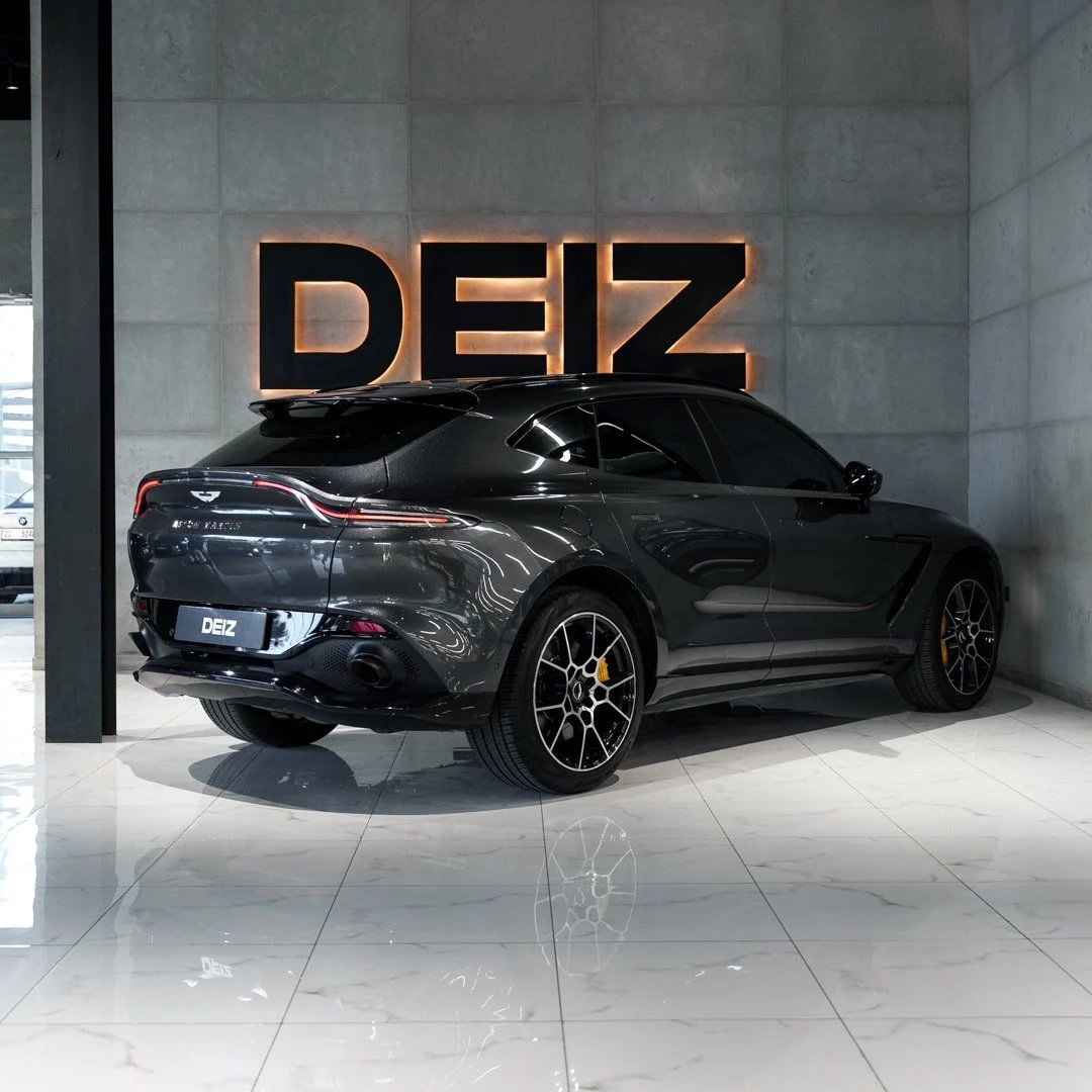 ASTON MARTIN DBX 2022