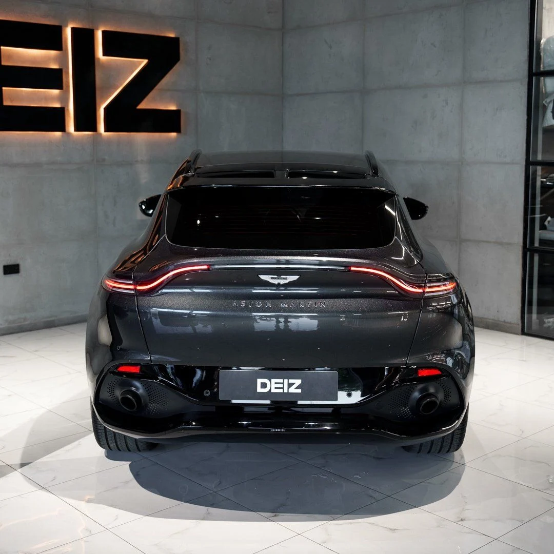 ASTON MARTIN DBX 2022