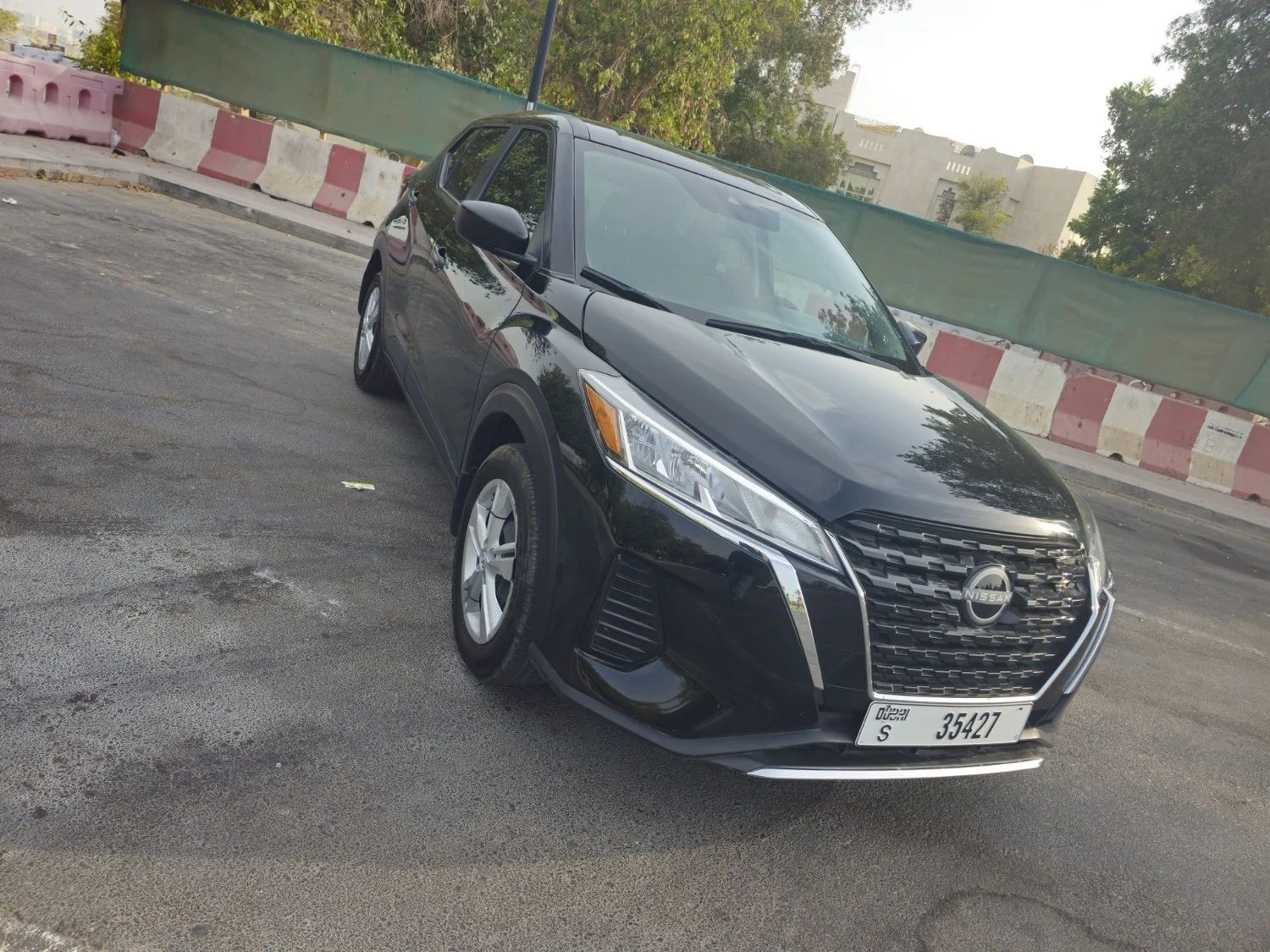 NISSAN KICKS 2025