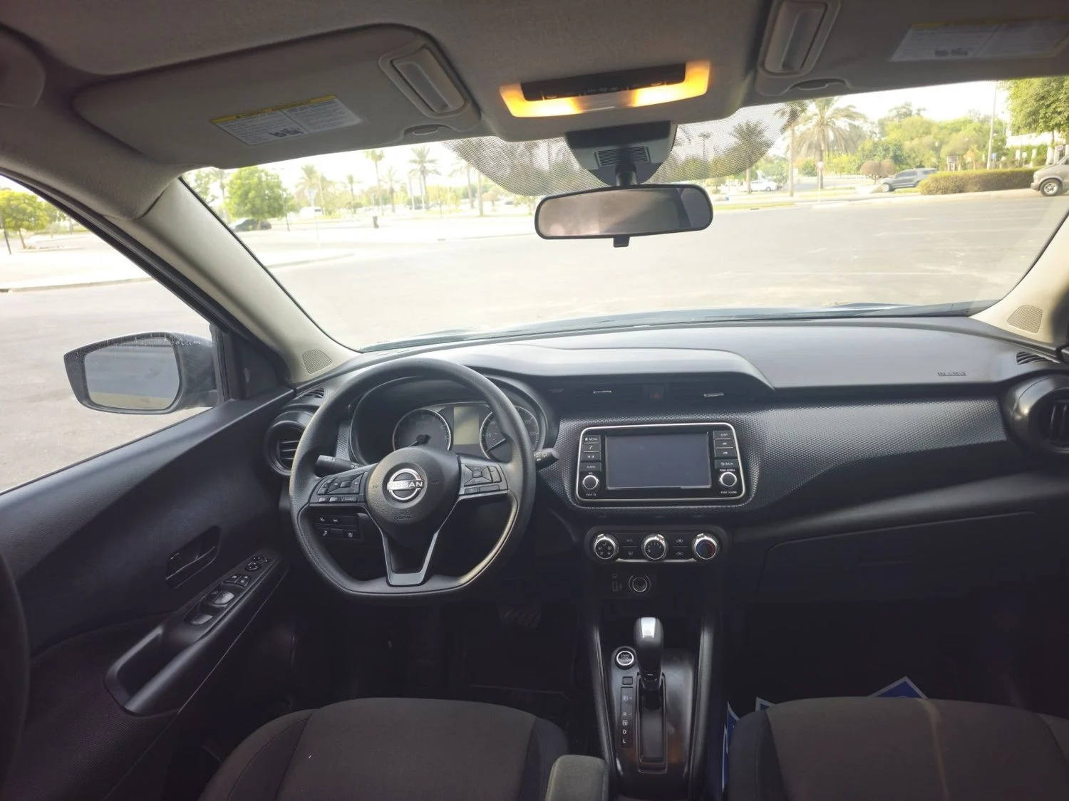 NISSAN KICKS 2025