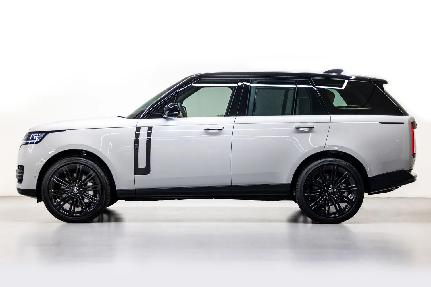 LAND ROVER VOGUE 2024