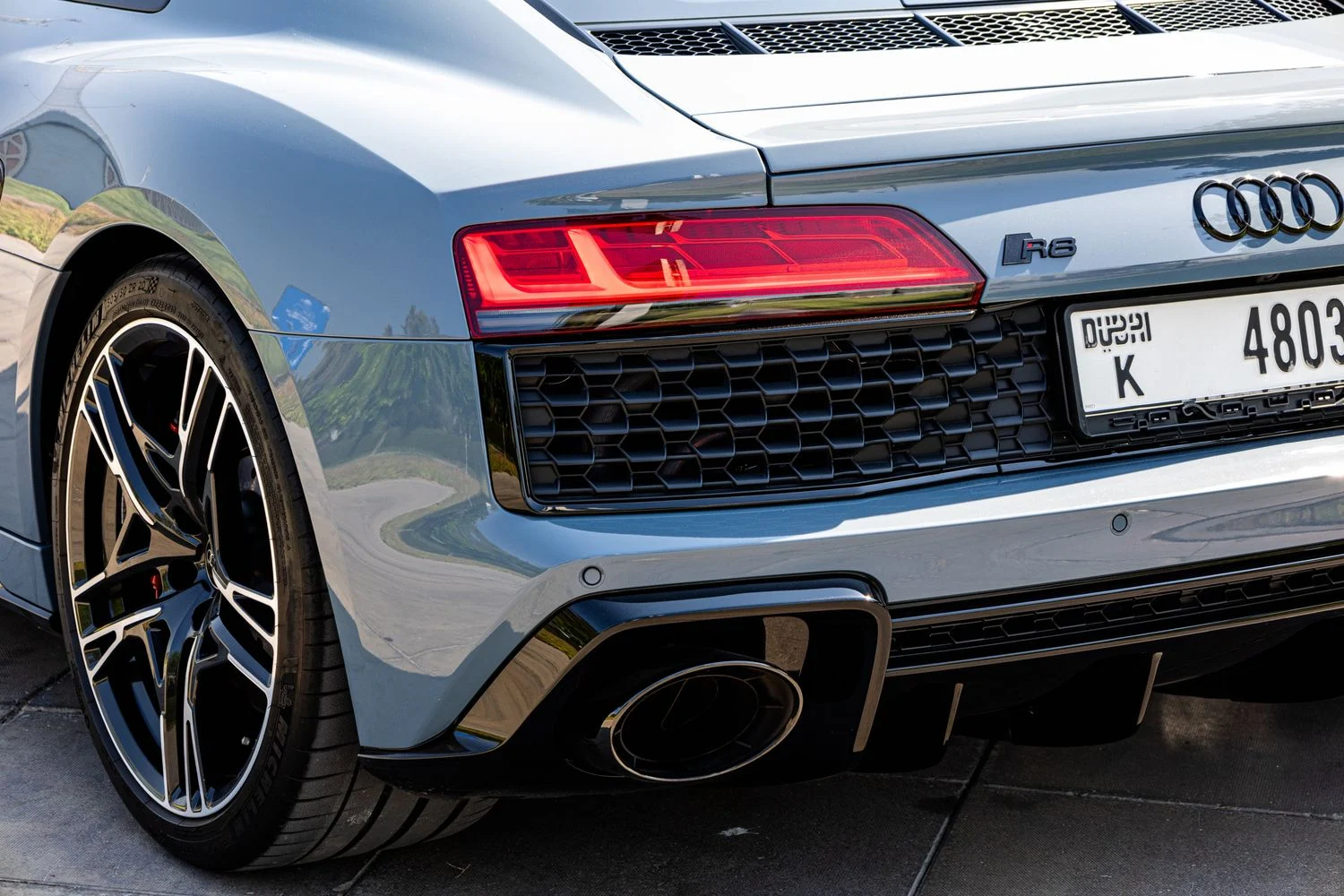 اودي R8 2023