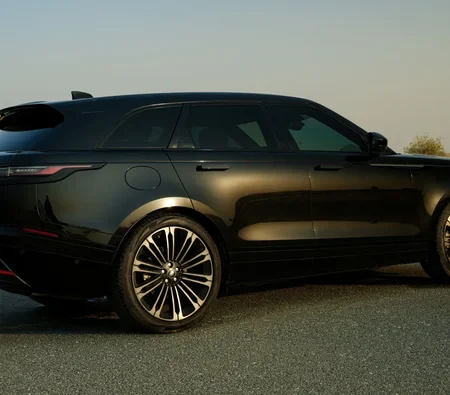 LAND ROVER VELAR 2026