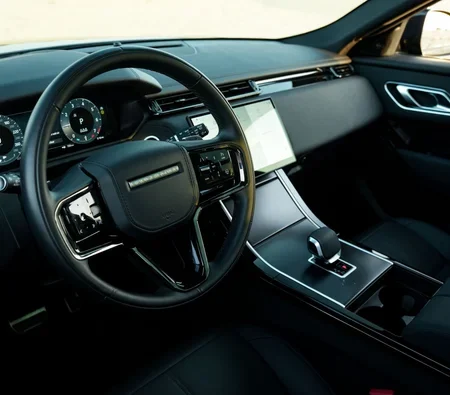 LAND ROVER VELAR 2026