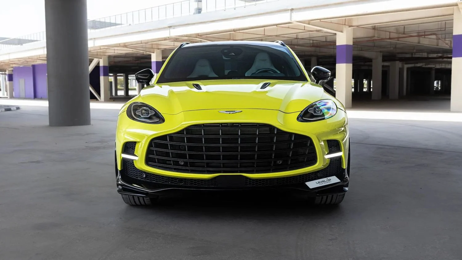 ASTON MARTIN DBX 2025