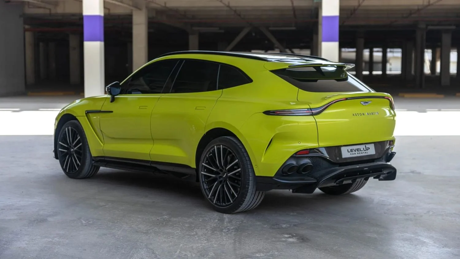 ASTON MARTIN DBX 2025