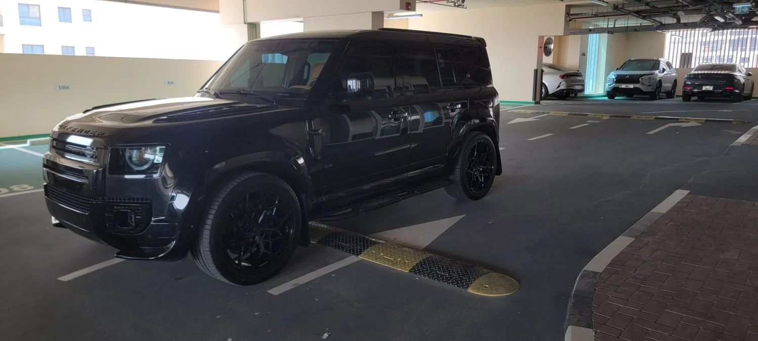 LAND ROVER DEFENDER 2024