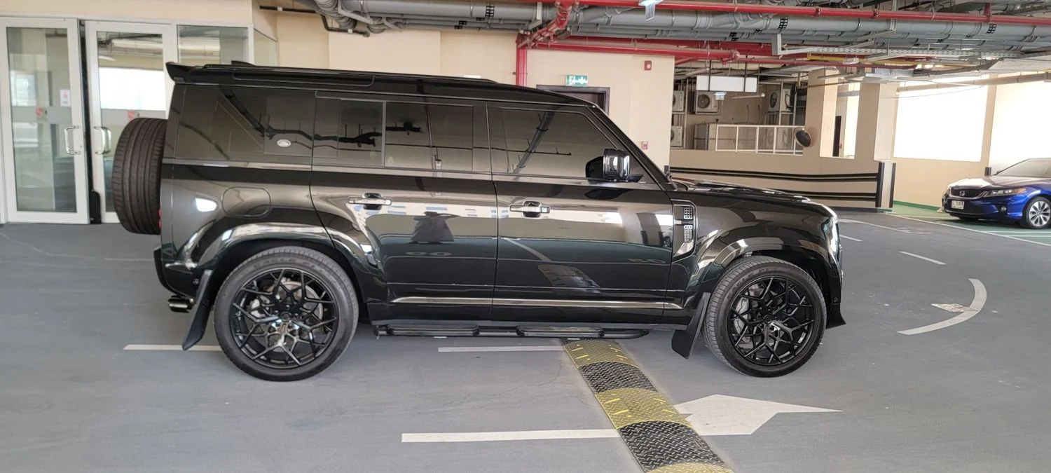 LAND ROVER DEFENDER 2024