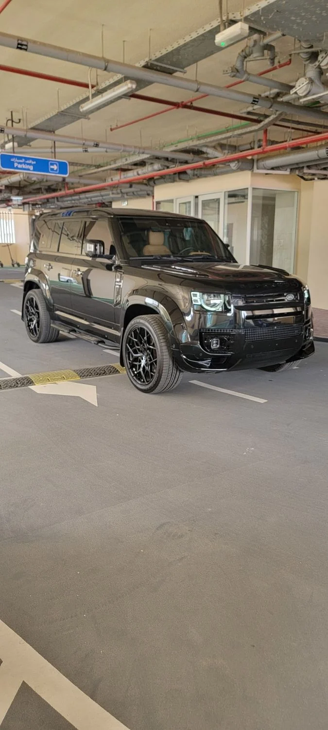 LAND ROVER DEFENDER 2024