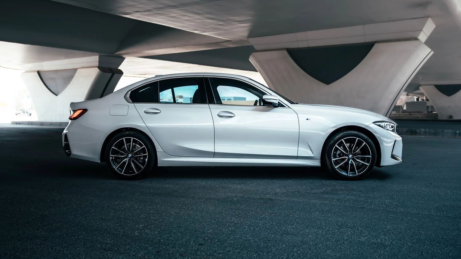 BMW 3 SERIES 2023