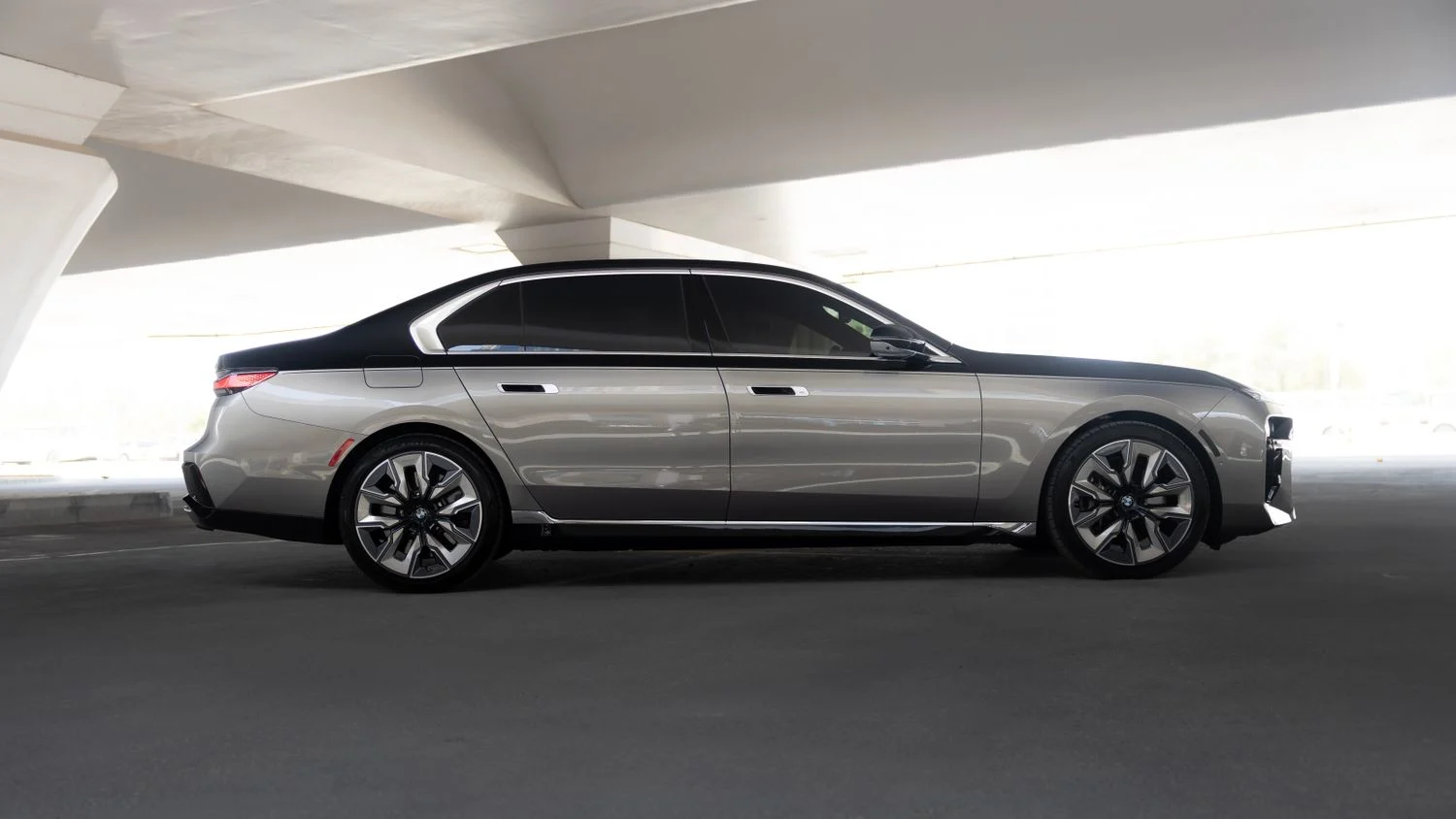 بي أم دبليو 7 SERIES 2023