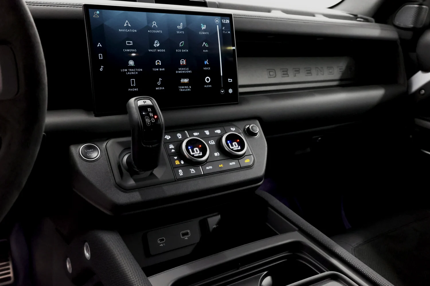 LAND ROVER DEFENDER 2023