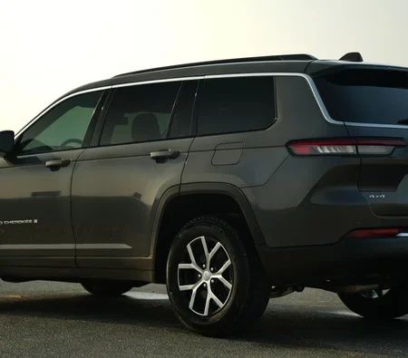 JEEP GRAND CHEROKEE 2024