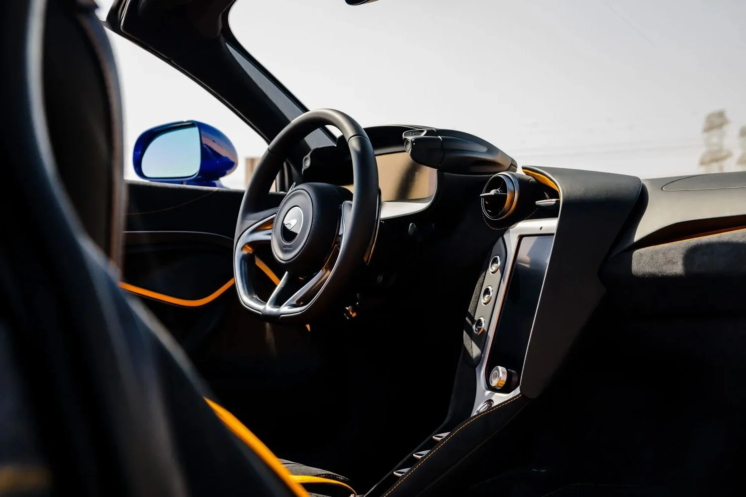 MCLAREN 750S 2025