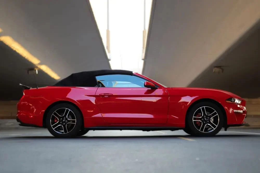 FORD MUSTANG 2023