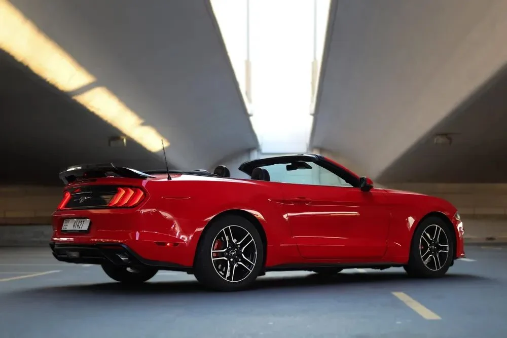 FORD MUSTANG 2023