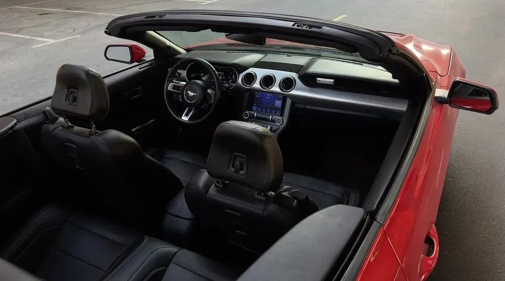 FORD MUSTANG 2023