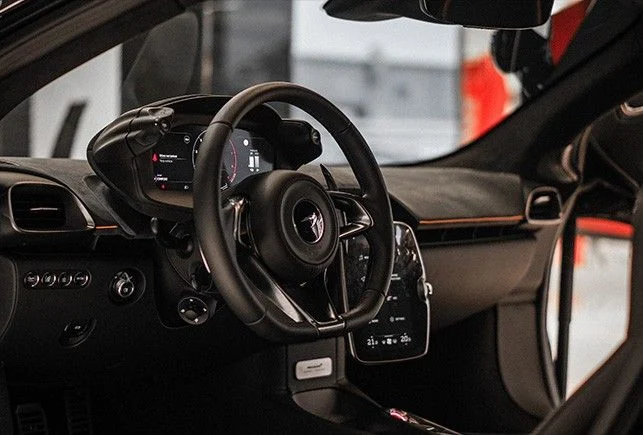 MCLAREN Artura Spider 2026