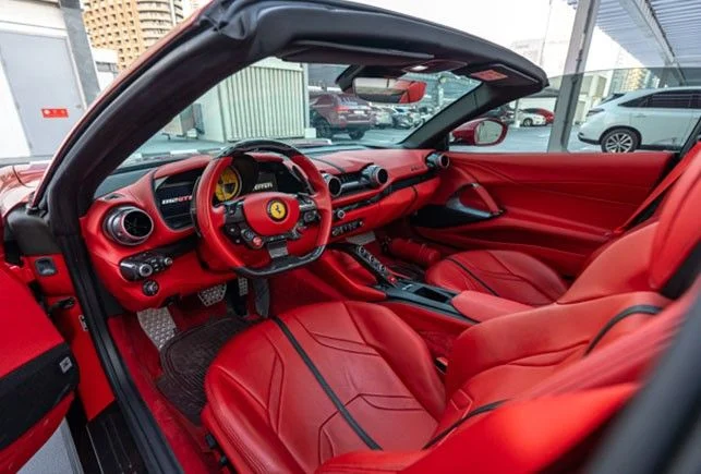 FERRARI 812 2024