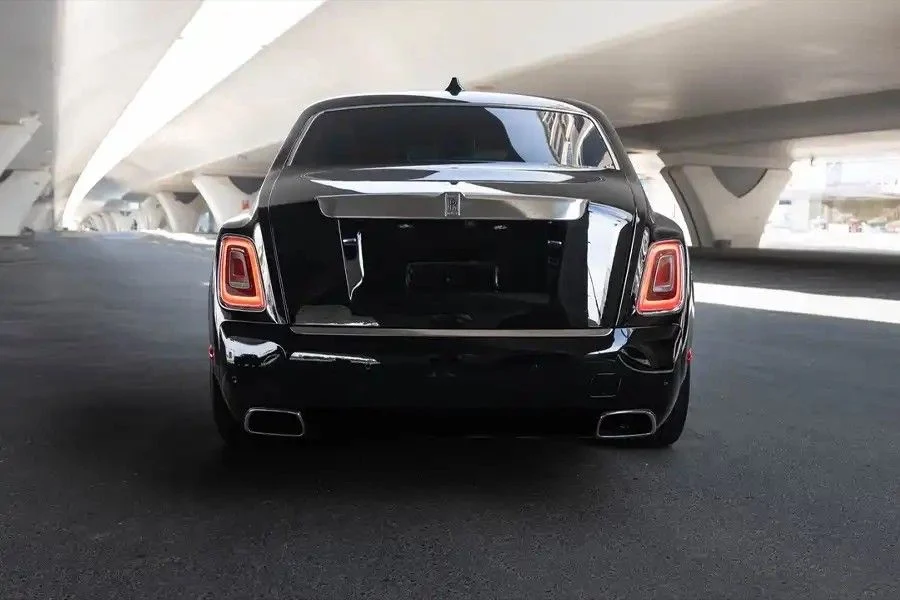 ROLLS ROYCE PHANTOM 2026