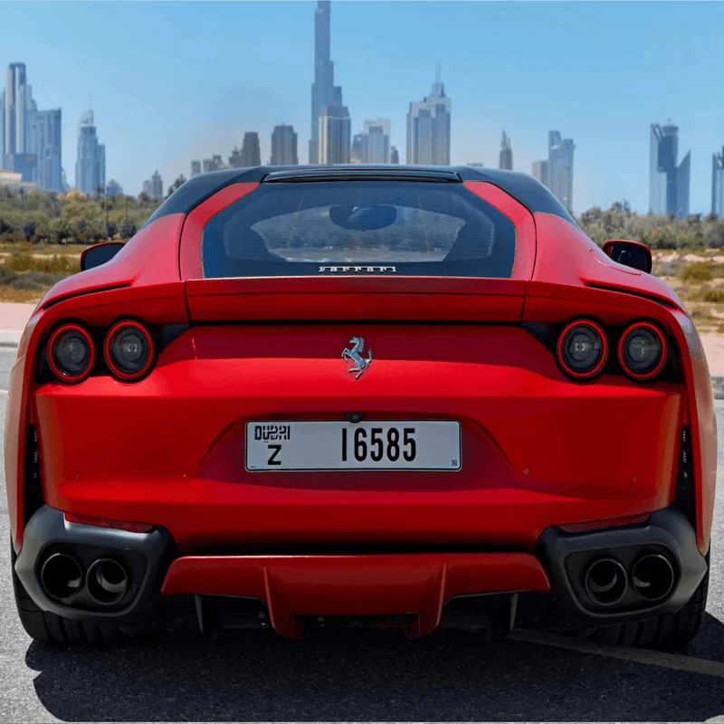 فيراري 812 2021
